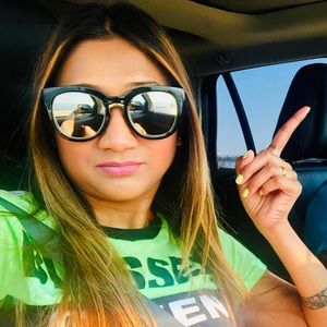 Meet your Posher, Michelle